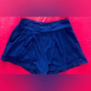 Ava Sky shorts Om size XS